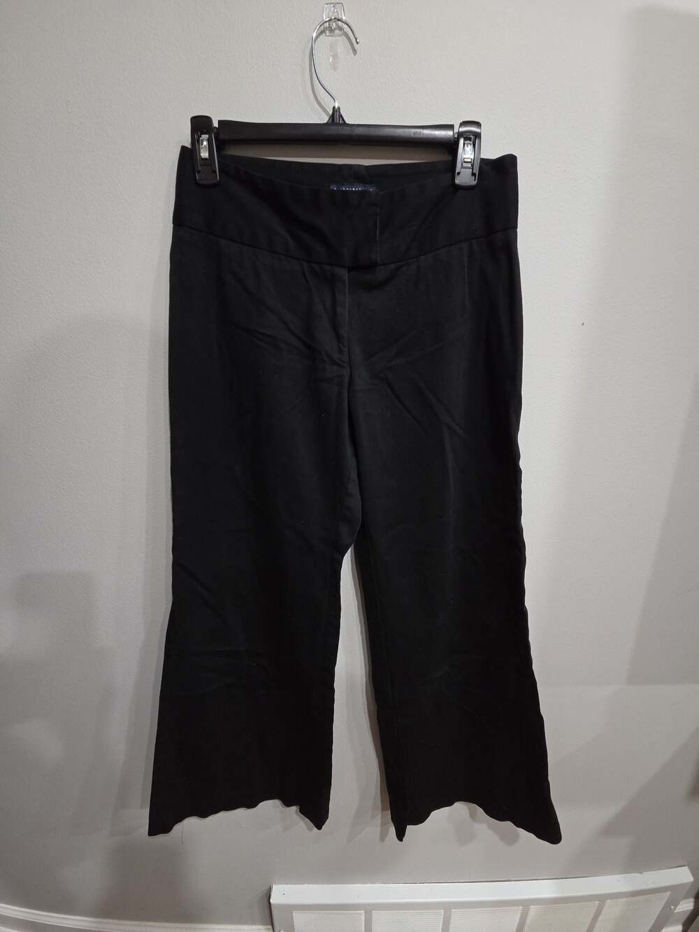 Vintage Anthropologie Women's Black High-Waisted Wide-Leg Cropped Trousers